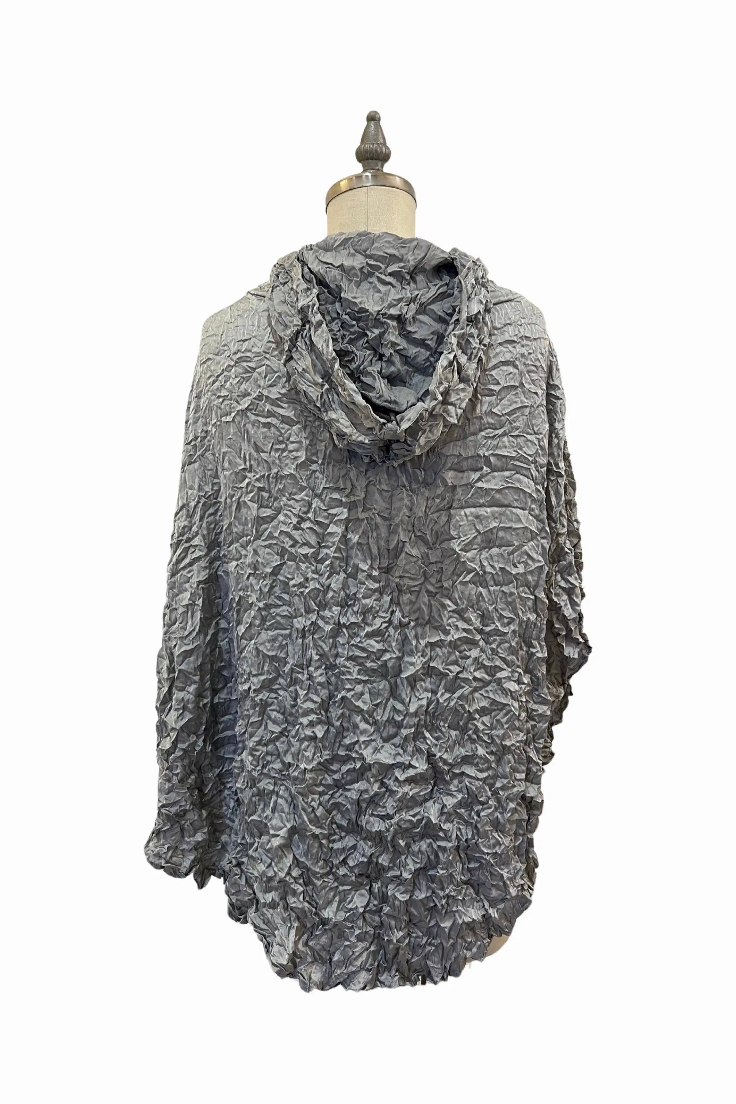 Moth Pebble Poncho | Dove Grey