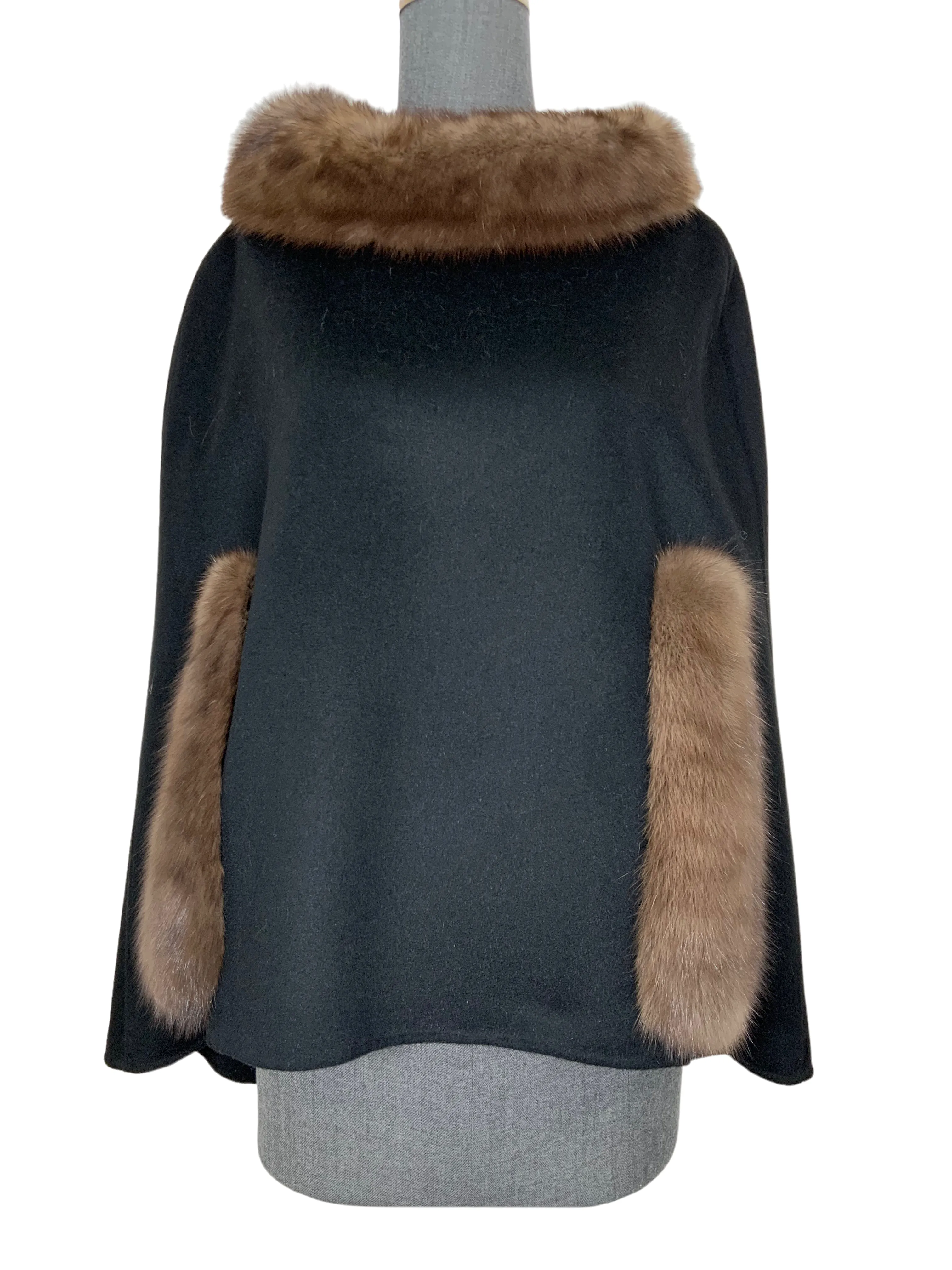 Oscar de la Renta Cashmere and Sable Fur Poncho